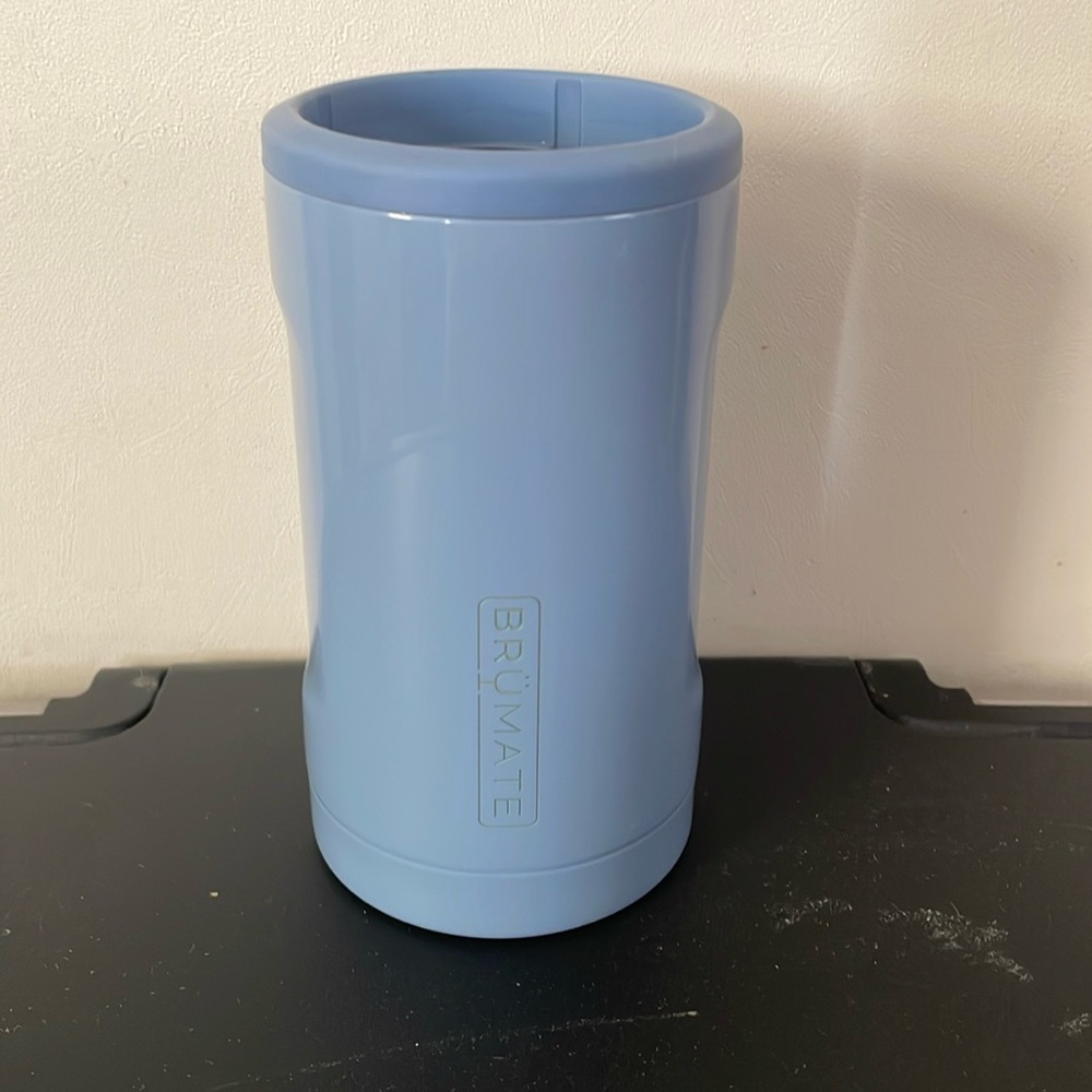 Brumate Bottle- Pastel Blue